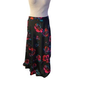 11-J.Crew Black Floral Skirt size small